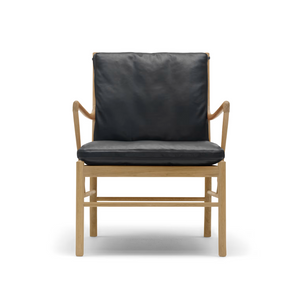 Colonial OW149 Armchair - Oak/Black Leather
